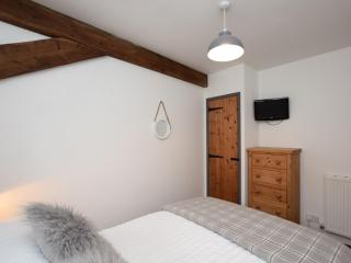 2 bed in Godshill IC085 - Godshill - 3