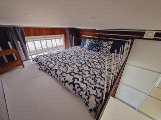 Quiet spacious apartment with a balcony - Praga - 3