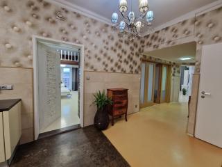 Quiet spacious apartment with a balcony - Praga - 8