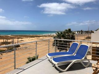 Penthouse with Panoramic Ocean Views and unlimited WiFi - 9