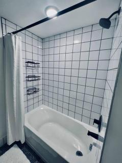 Urban Oasis, OTR Near Casino & Downtown! - 2 beds - Cincinnati - 2