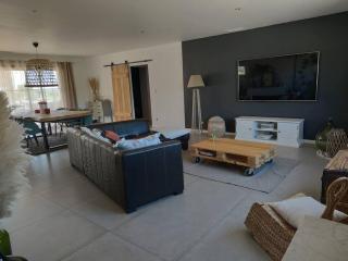 Villa contemporaine avec piscine - 4