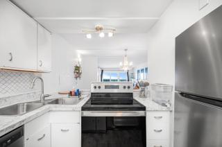 Oceanfront Jewel - Remodeled to Perfection - 4
