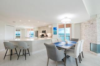 Steps to Beach & Pool - Resort Amenities Galore! - Clearwater Beach - 7