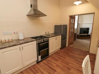 Courtyard Cottage - 3