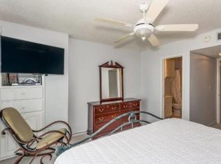 Boardwalk Unit E4 - Pensacola Beach - 2