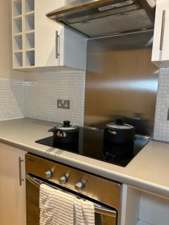 Central Birmingham City Apartment -Smart TV - Free Parking onsite - 7