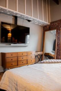 Sweet Lancaster Apt. A - 5