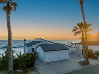 Oceanfront 3-unit complex - Private Deck - BBQ - Oceanside - 6