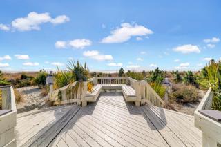 The Breakers #220 Beach Condo, Beautiful Ocean View at Coligny Beach, 4 N Forest Beach Drive Hilton Head, Walk to all Shops Restaurants, Renovated Jan 2024, Vacation Rental HHI LLC - Hilton Head Island - 4