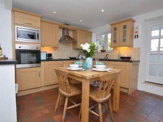 2 Bed in Charmouth DC077 - Charmouth - 4