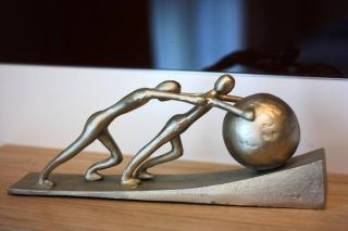 ABREEZA CONDO WITH PARKING AND VERY NEAR THE MALL - 1