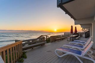 Oceanfront Family Getaway - BBQ - Oceanfront Seating - Oceanside - 9