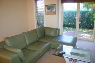 Villa on Nathan - Albury - 5