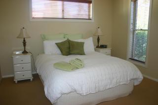 Villa on Nathan - Albury - 2