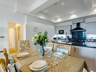 3 Bed in Tenby FB161 - Tenby - 6