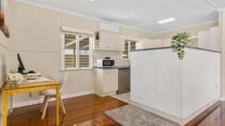 Kooringal Cottage - Home By The Sea - Woorim - 5