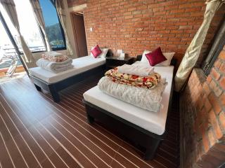 Little Pilgrim Family Lodge - Pokhara - 8