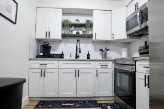 Jay's Cozy Escape - 3