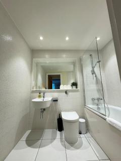 Contemporary 2BD Flat wBalcony Canary Wharf! - Londres - 2