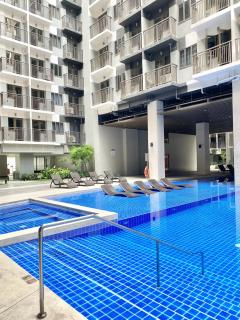 Condo Staycation near Mall of Asia Pasay City - Manila - 4