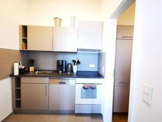 SC 07 by ROCKCHAIR Apartments l SUPERHOST Status l 2,5 Bedrooms Boxspringbeds Balcony Elevator welcomes you! - Berlín - 8