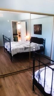 Robertson's Place Like Home - Los Angeles - 9