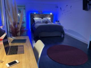 Logement 4 personnes avec cuisine équipée et parking clos - 3