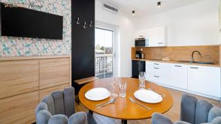 Wonder Home - Apartamenty Halo Karkonosze z ogrodem, sezonowym basenem, placem zabaw i widokiem na Śnieżkę - zlokalizowane blisko Karpacza - Mysłakowice - 9