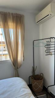 Playa de Los Naufragos Cozy Apartment with Pool - Torrevieja - 6