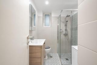 City Center Retreat Modern One Bedroom Apartment - Atene - 8