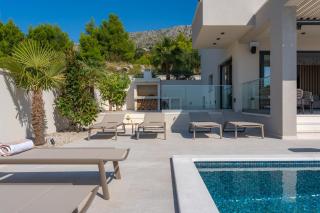 Luxury 5-bedroom villa Princess Korina with heated pool, pool table, sauna, a hot-tub - Podstrana - 1
