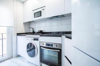 Apartamentos Cuatro Caminos - Madrid - 8