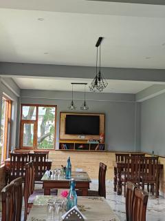 Hotel Sangla Mansion - 9