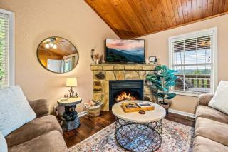 Melbeary~Views*Private Cabin*3 Kings*Hot Tub - Sevierville - 5