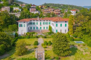 Luxury Apartments in Villa Cardinal Ciceri by Rent All Como - San Fermo della Battaglia - 0