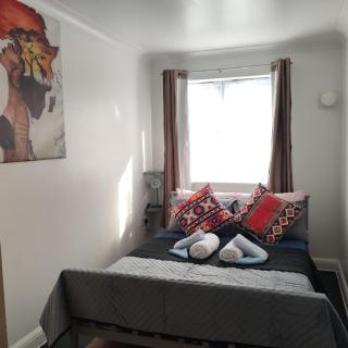 Charming and Stylish 2-Bed Apart - London Dagenham - Dagenham - 1
