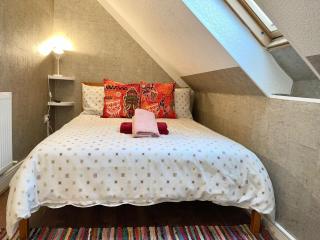 Charming 1-Bed loft Apartment in Romford - 4