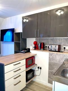 Charming 1-Bed loft Apartment in Romford - Romford - 2