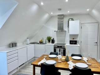 Month-long availability, Beautiful flat 2min walk to station, with parking - Borehamwood - 7