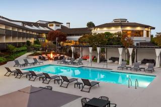 Hilton Garden Inn Monterey - Monterey - 9