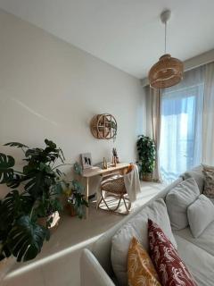 Beautiful Flat in Harbor Views - 3