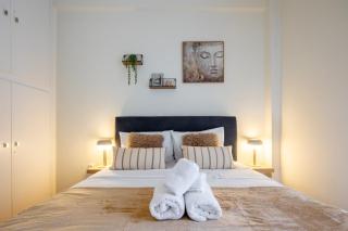 Zephyr 3-Bedroom Apartment in Athens - Athens - 8