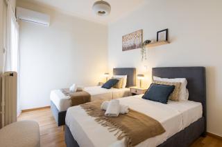 Zephyr 3-Bedroom Apartment in Athens - Athens - 1
