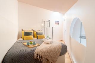 Host Wise - Quiet Colourful House - Garden - Porto - 9