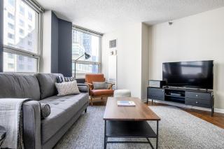 River N 1BR w Gym Pool nr Magnificent Mile CHI-269 - 0