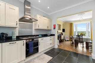 Penalun House - Beautiful Sea Views - Penally - 4