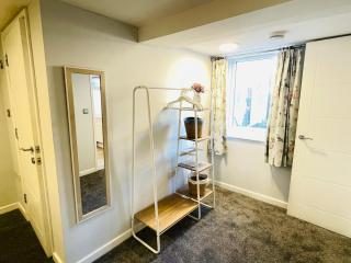 10 Bromleys Court - 7