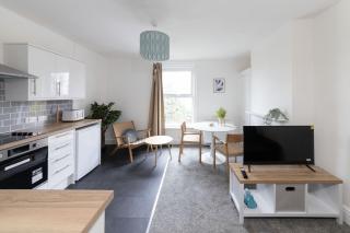 Gloucester Serviced Apartments - 6