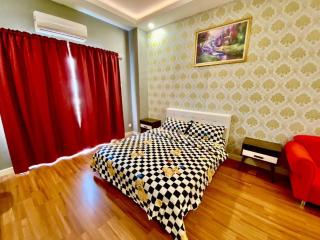 4 Pax Deluxe Room - 1